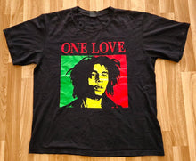 Load image into Gallery viewer, Bob Marley &quot;&quot;One Love&quot;&quot; Red Rock T-shirt Vintage
