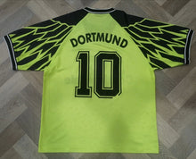 Load image into Gallery viewer, Jersey Möller #10 Borussia Dortmund 1994-1995 home Vintage
