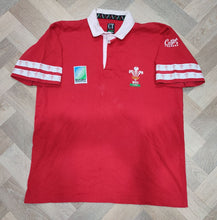 Load image into Gallery viewer, Rare Jersey Wales World Cup Rugby 1995 Cotton Traders Vintage
