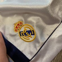 Load image into Gallery viewer, Vintage Shorts Real Madrid Adidas
