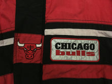 Load image into Gallery viewer, Jacket Chicago Bulls NBA vintage Starter
