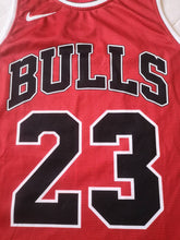 Load image into Gallery viewer, Jersey Michael Jordan Chicago Bullls NBA Swingman Nike XL
