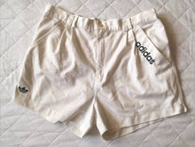 Load image into Gallery viewer, Authentic Shorts Adidas 1980&#39;s Vintage
