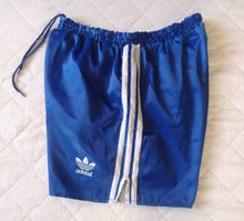 Load image into Gallery viewer, Authentic Shorts Adidas 1980&#39;s Vintage
