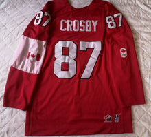 Load image into Gallery viewer, Authentic jersey hockey Sidney Crosby 2014 Sochi team Canada Player Issue
