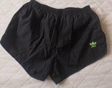 Load image into Gallery viewer, Authentic Shorts Adidas 1970-80&#39;s Vintage
