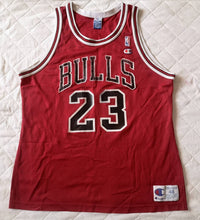 Load image into Gallery viewer, Authentic jersey Michael Jordan Chicago Bulls NBA 1996-97 Champion Vintage
