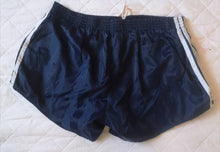 Load image into Gallery viewer, Authentic Shorts Adidas 1980&#39;s Vintage
