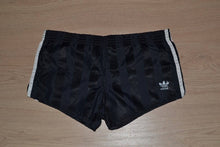 Load image into Gallery viewer, Authentic Shorts Adidas 1980&#39;s Vintage
