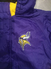 Load image into Gallery viewer, Jacket Minnesota Vikings Starter 1990&#39;s Vintage
