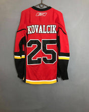 Load image into Gallery viewer, Jersey Hockey Kovalcik Calgary Reebok NHL
