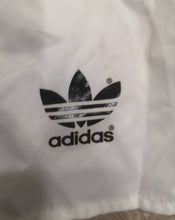 Load image into Gallery viewer, Vintage Shorts Adidas 1990&#39;s
