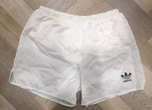 Load image into Gallery viewer, Vintage Shorts Adidas 1990&#39;s
