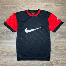 Load image into Gallery viewer, Vintage t-shirt Nike Premier Big Logo Swoosh
