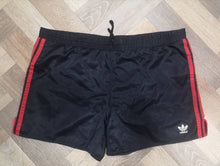 Load image into Gallery viewer, Vintage Shorts Adidas 1990&#39;s
