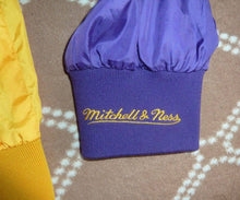 Load image into Gallery viewer, Jacket Los Angeles Lakers NBA Mitchell &amp; Ness
