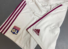 Load image into Gallery viewer, Vintage Shorts Olympique Lyonnais
